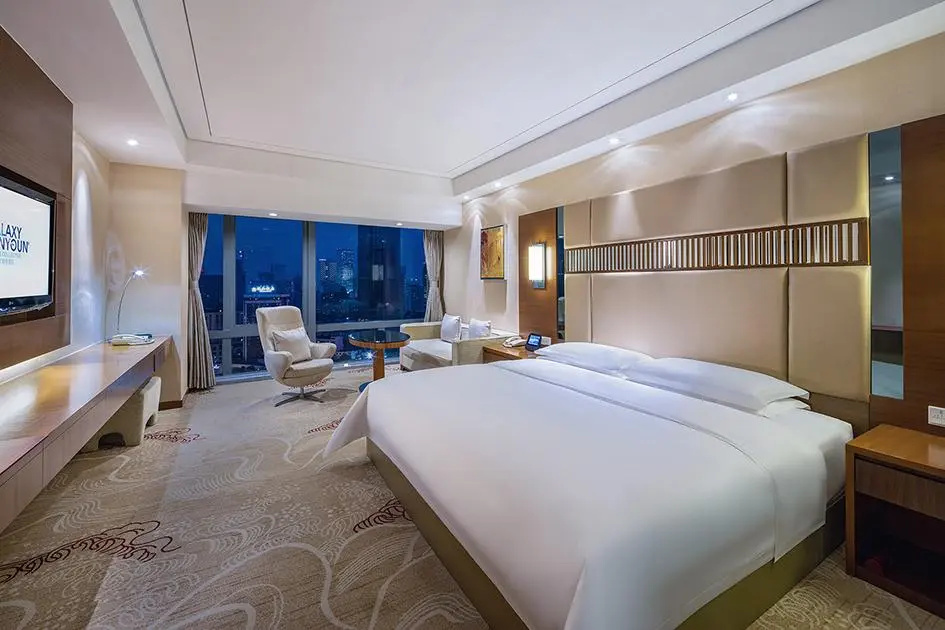 Standard Club room with river view
