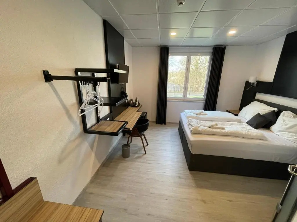 Standard Double room (full double bed)