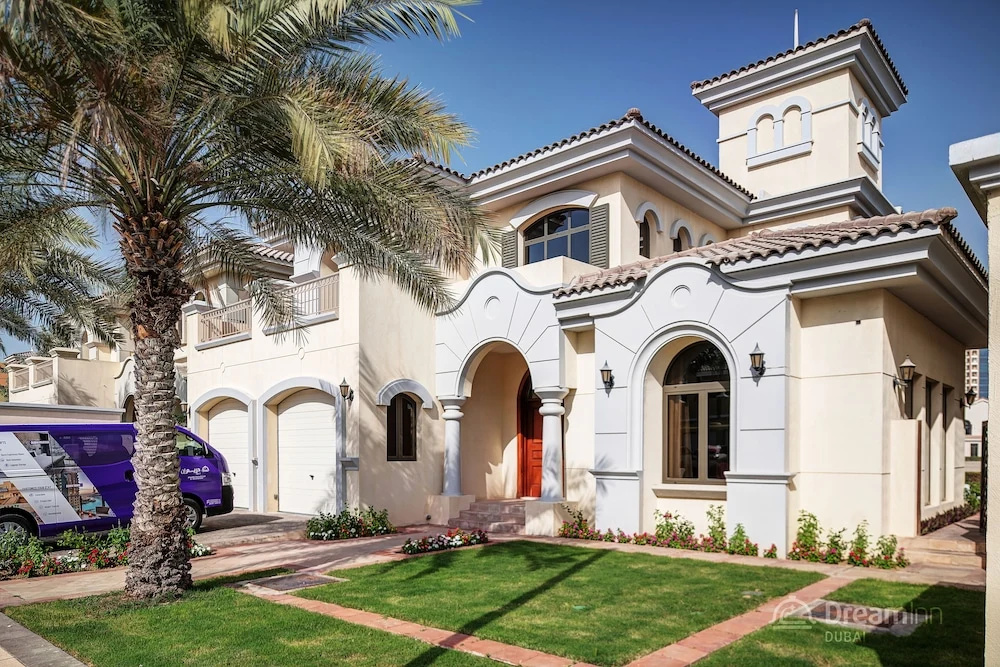 Dream Inn Dubai-Luxury Palm Beach Villa