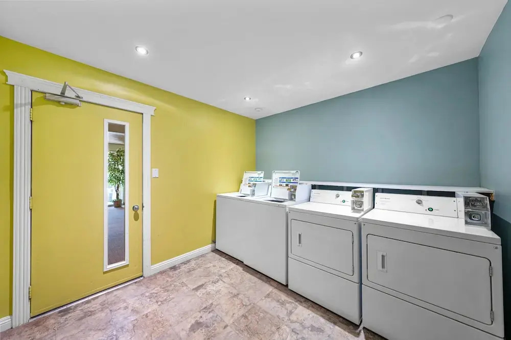 Auberge Shores Inn & Hotel - фото 20