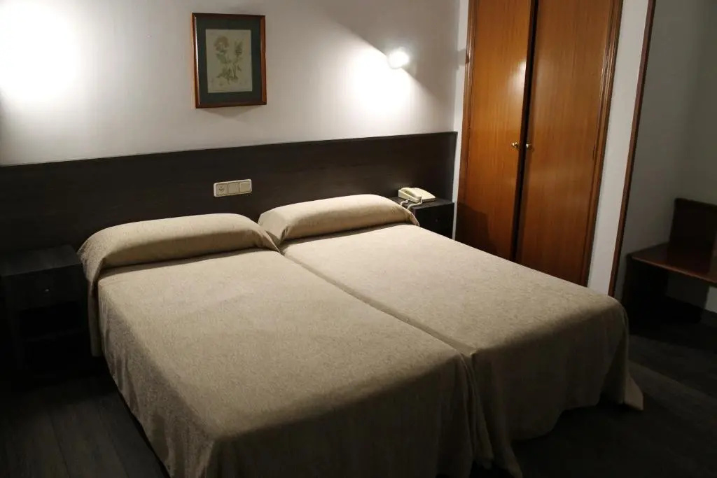 Economy room