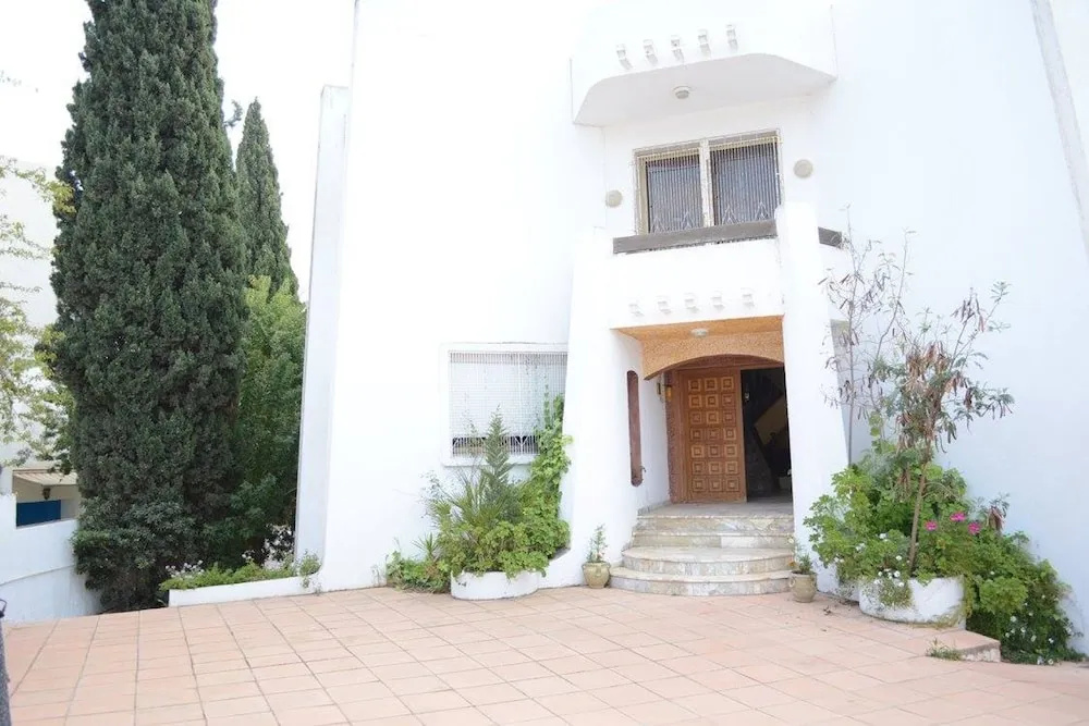 Villa With 5 Bedrooms in Gammarth Supérieur, With Private Pool, Enclos