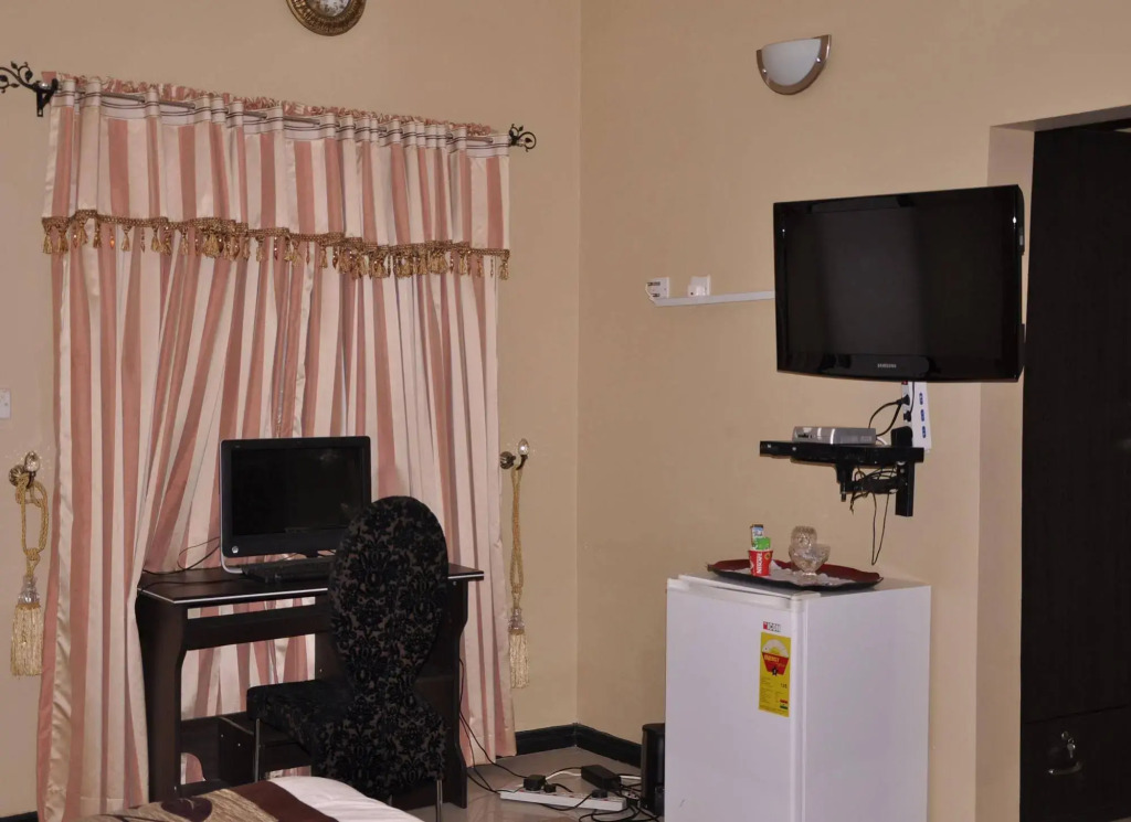 Downtown Hotel — фото 4