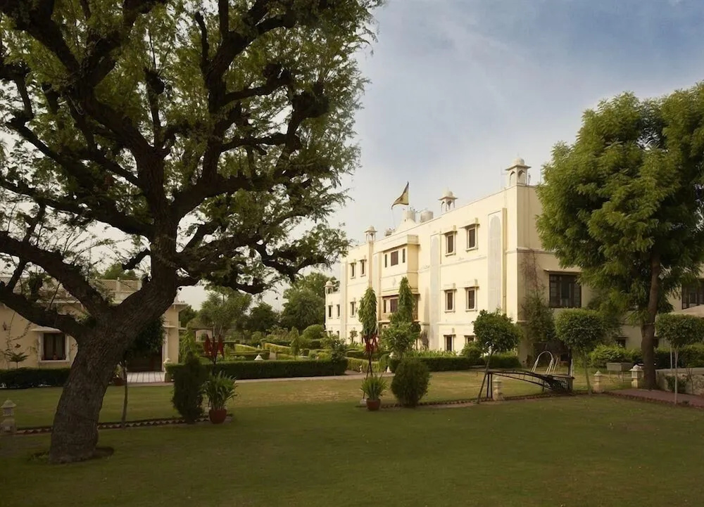 Hotel Roop Vilas Palace