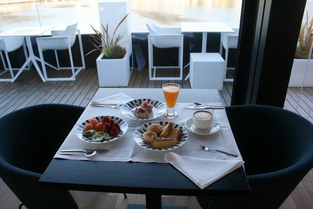 Hotel photo 12