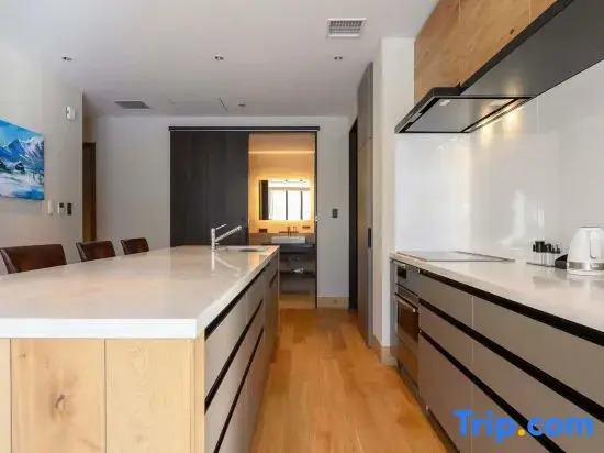 Yu Kiroro, Ski-In Ski-Out Luxury Residences