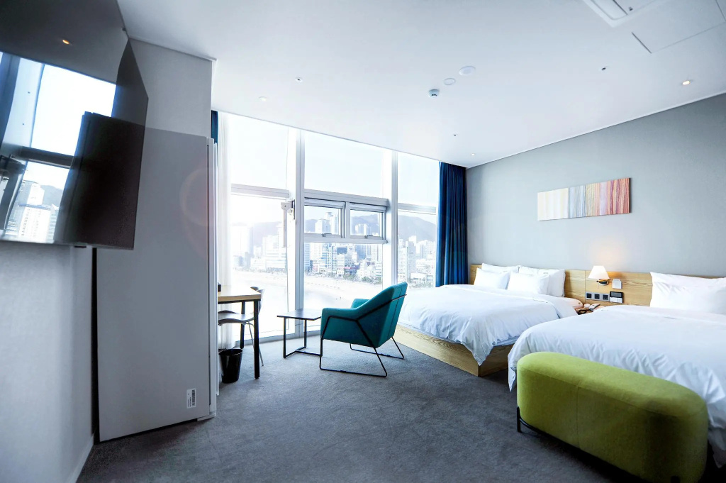 Superior Double room with ocean view (twin beds)