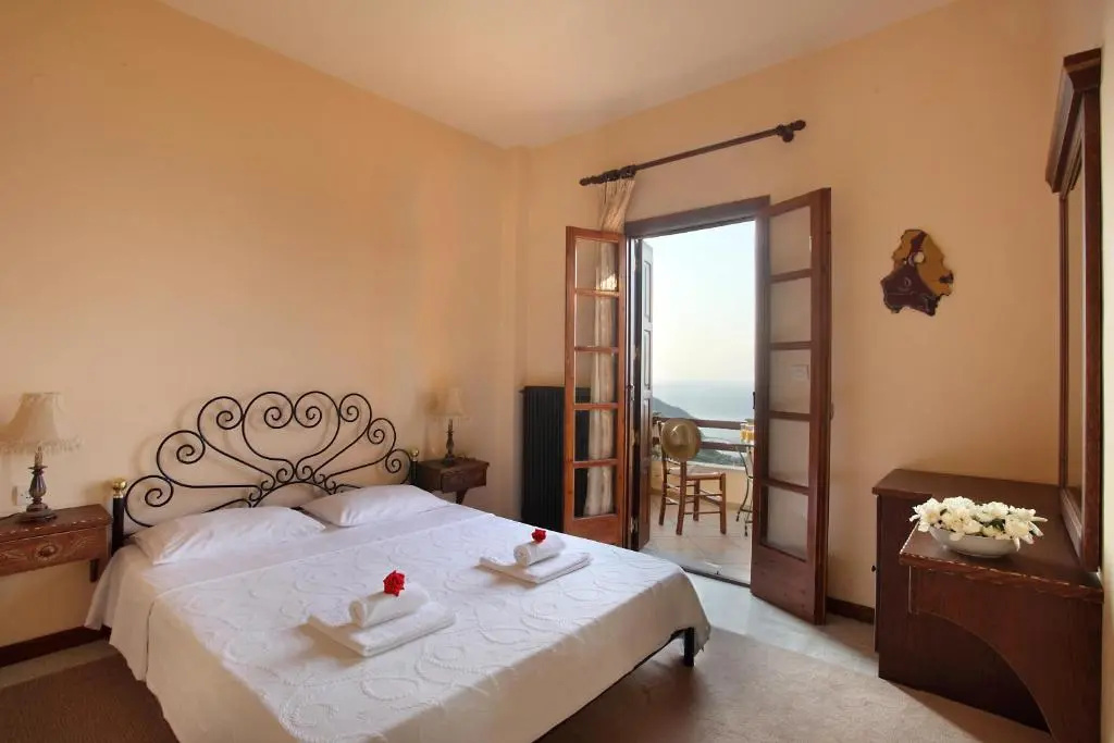 Standard Double room with balcony and with sea view (full double bed)