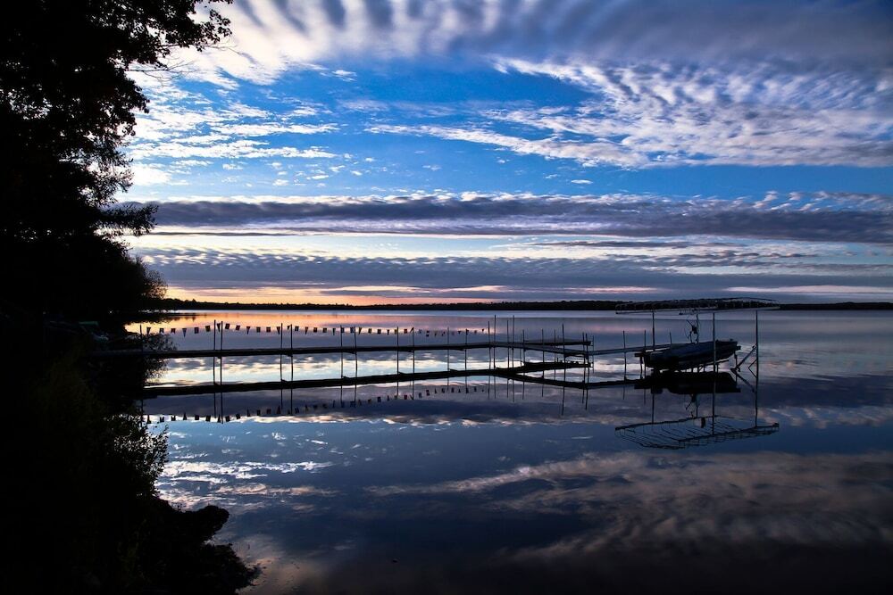 Lake mi. Lake mi