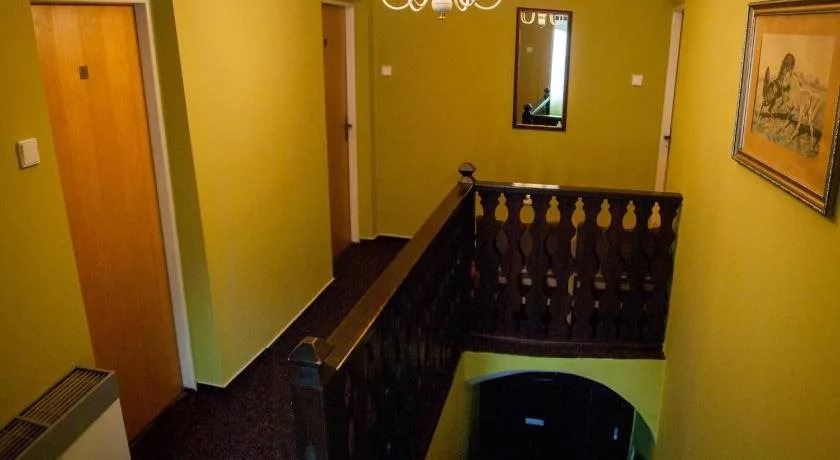 Hotel A Restaurace U Hrncire