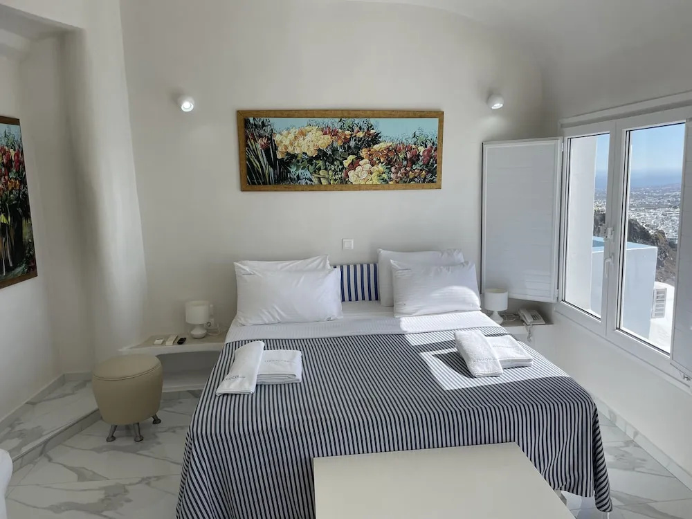Suite with balcony