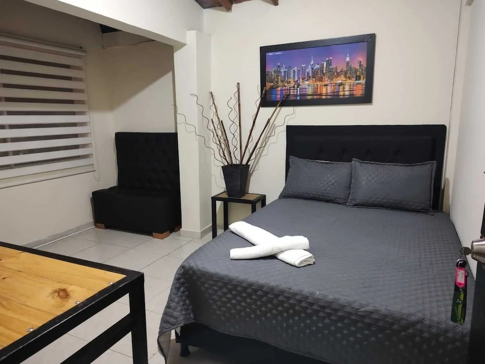 Hogar Del Viajero Medellin