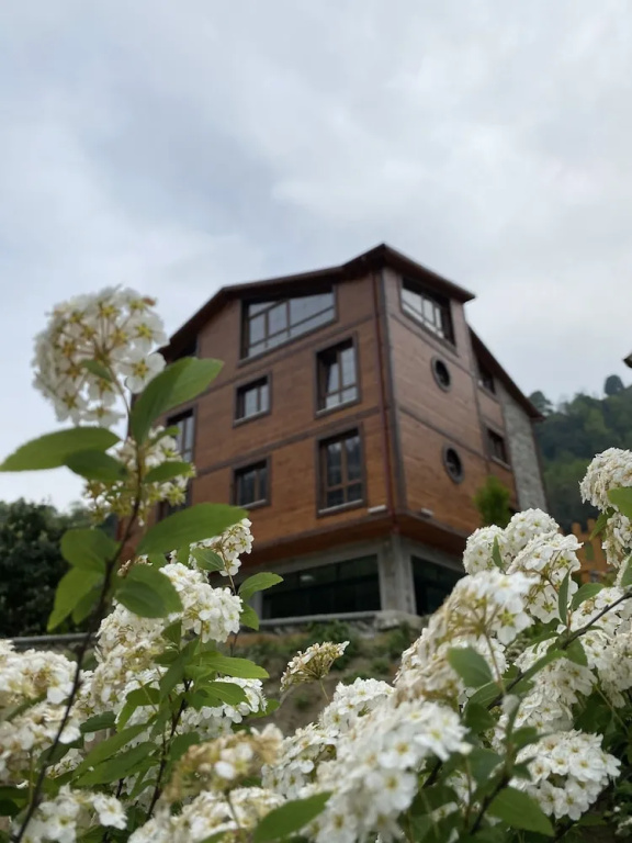 River Didi Hotel