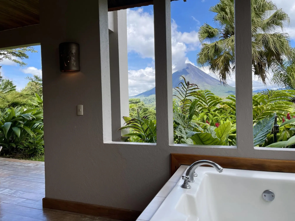 Lost Iguana Resort and Spa