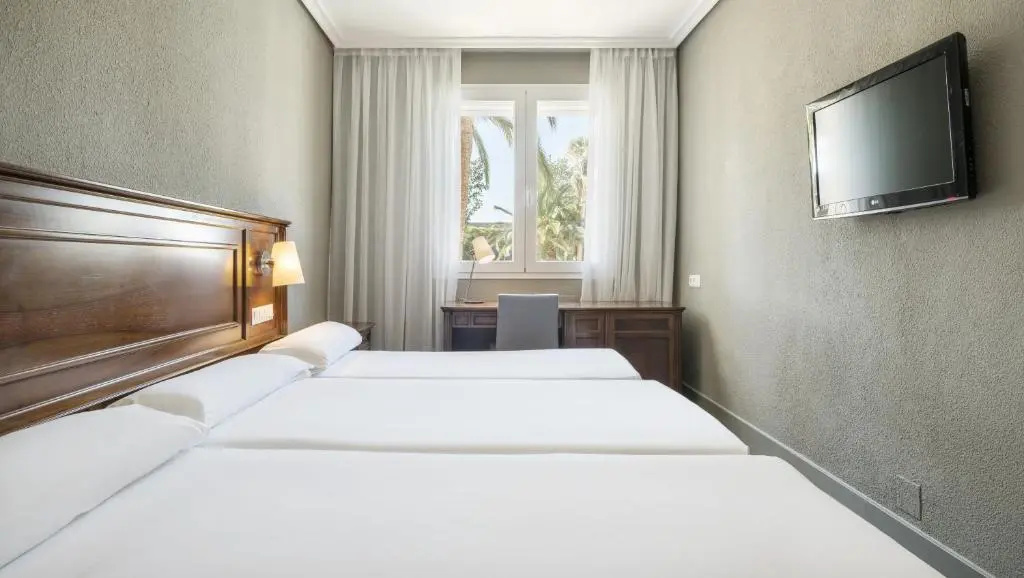 Hotel ILUNION Las Lomas - Chambres
