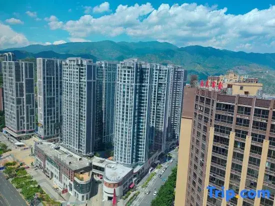 Xiao Ai Tongxue's Homestay (Panzhihua University Wanda Plaza)