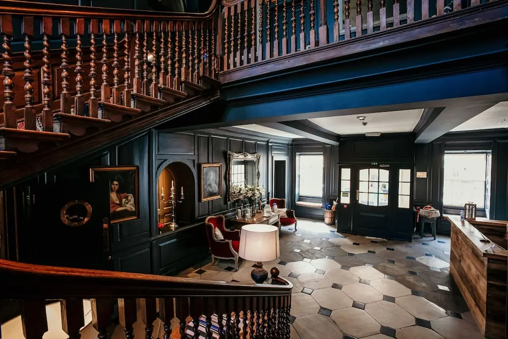The George - Général