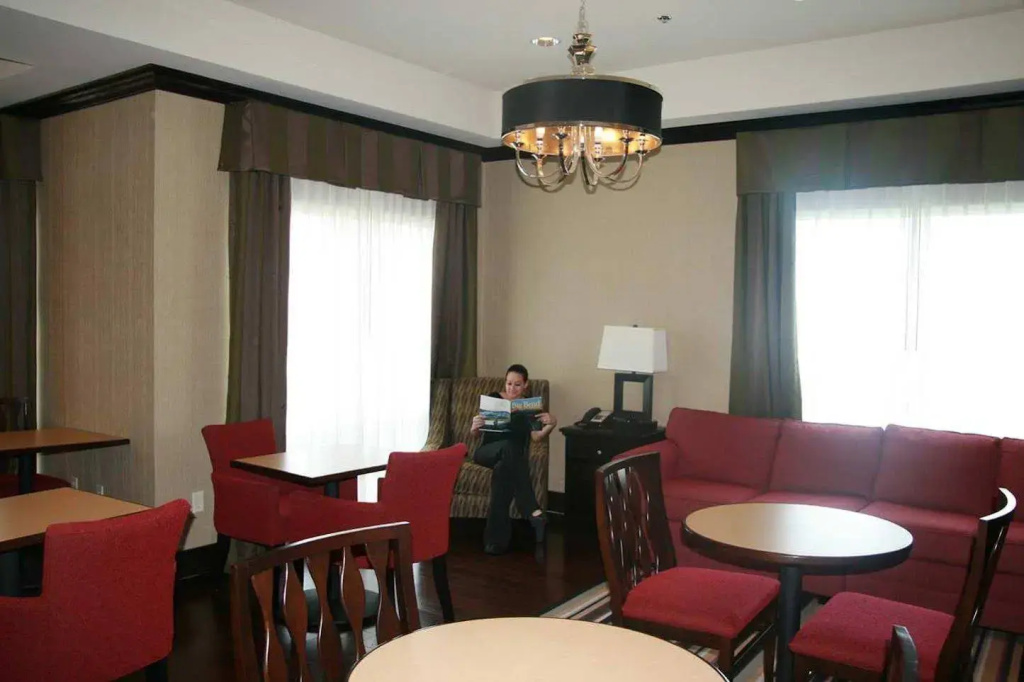 Hotel photo 12
