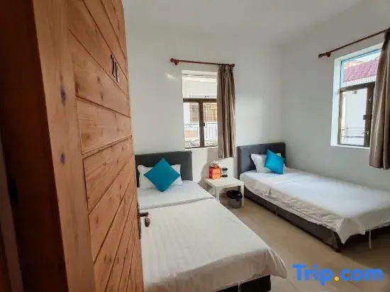 6 Bedrooms Standard room