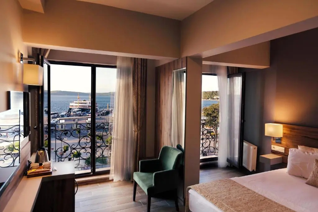 Standard Double room with sea view (full double bed)