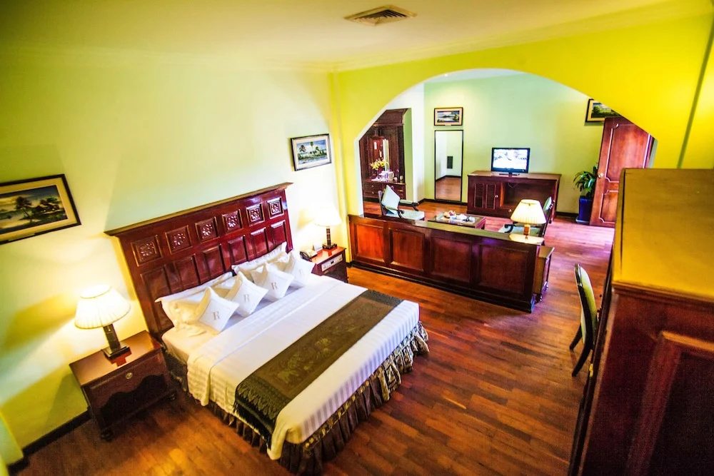 Suite with balcony and with view