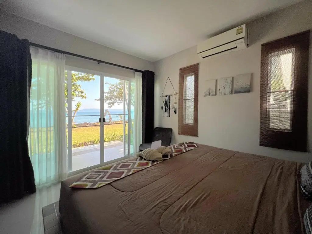 Deluxe Bungalow with sea view