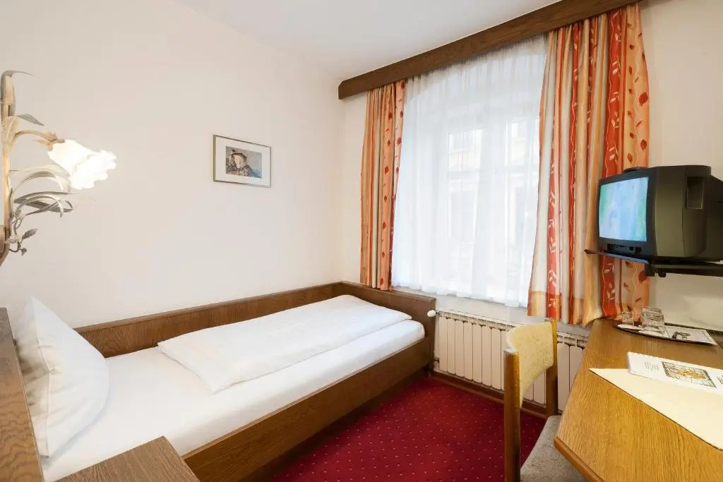 Hotel Goldener Loewe - Chambres