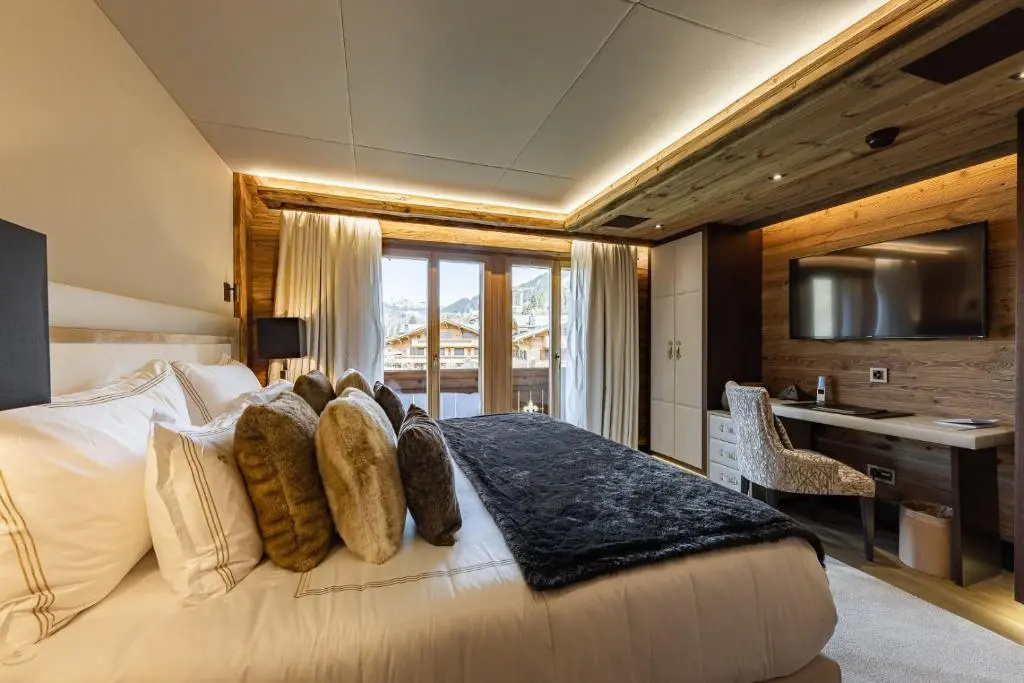 4 Bedrooms Standard room