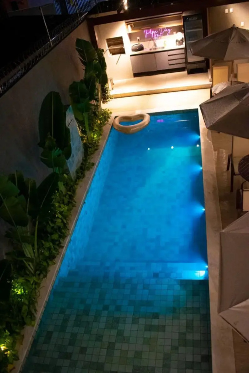 Deluxe Family room with balcony