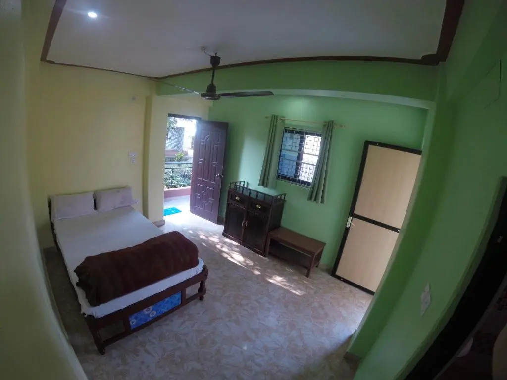 Standard Double room (full double bed)