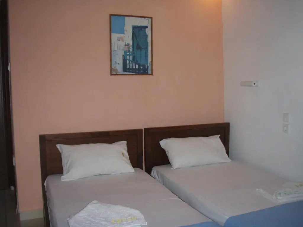 Standard Double room with sea view (full double bed)
