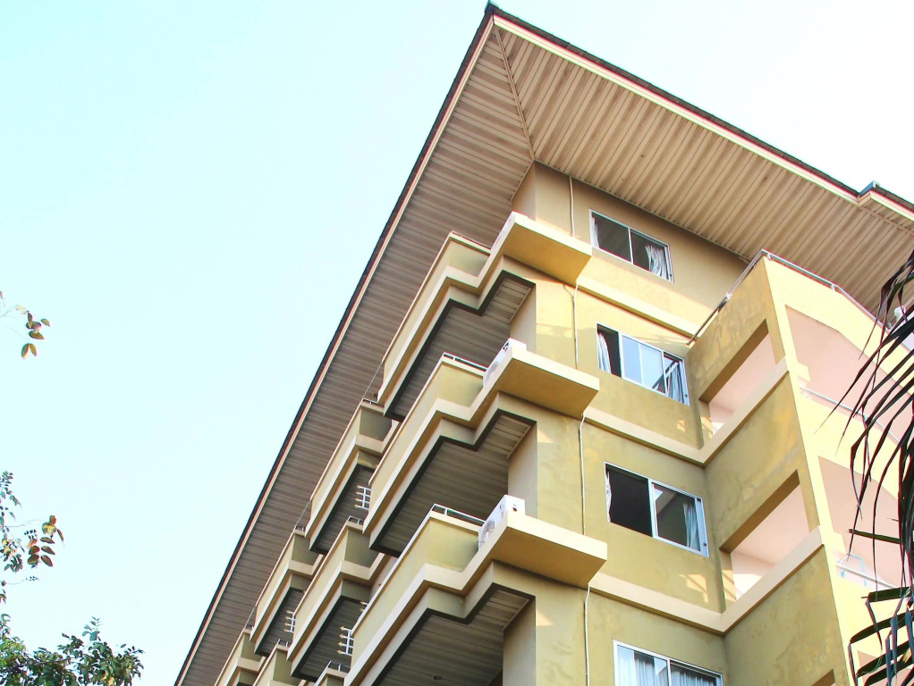 Royal Tycoon Place