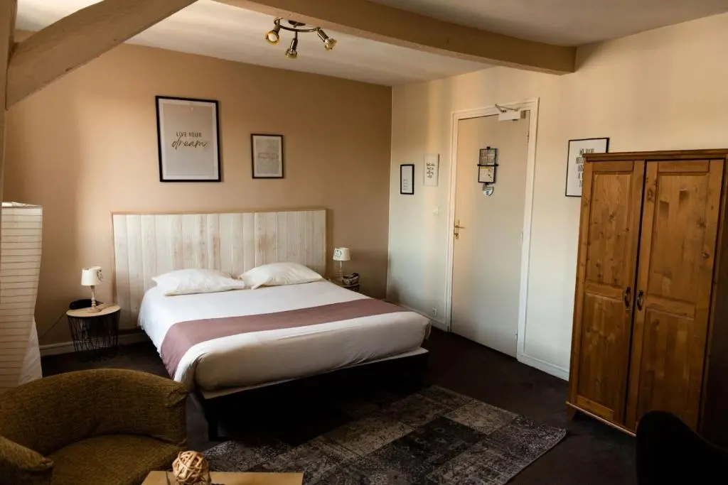 Le Lion D Or - Chambres