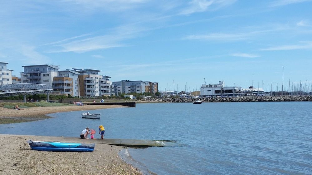 Beach & Waterfront