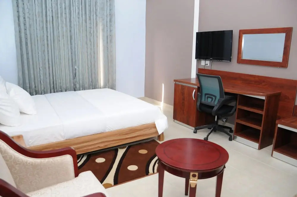 Business Suite with balcony