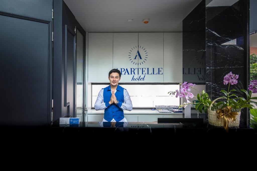 Двухместный номер Deluxe с видом на море двуспальная кровать в Apartelle Jatujak Hotel