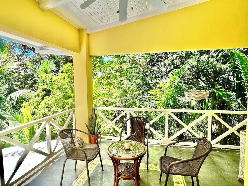 Casa Amable by Ronny's place - Manuel Antonio