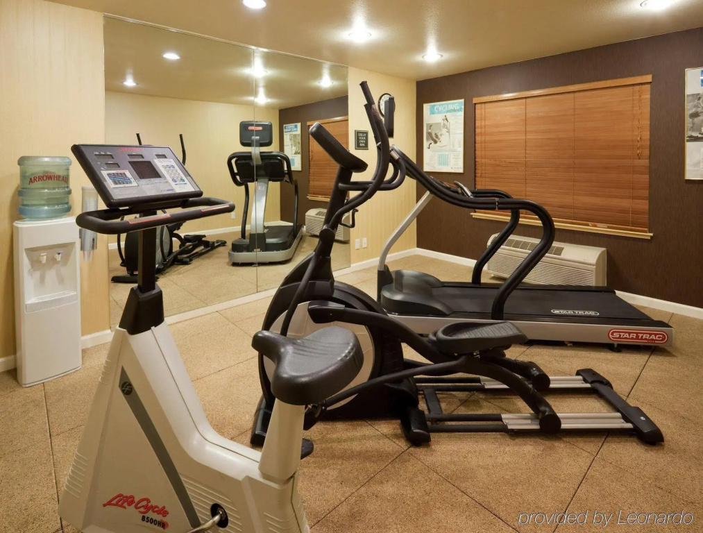 Holiday Inn Express Suites Belmont by IHG - Général
