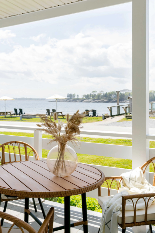 Standard Double room oceanfront (full double bed)