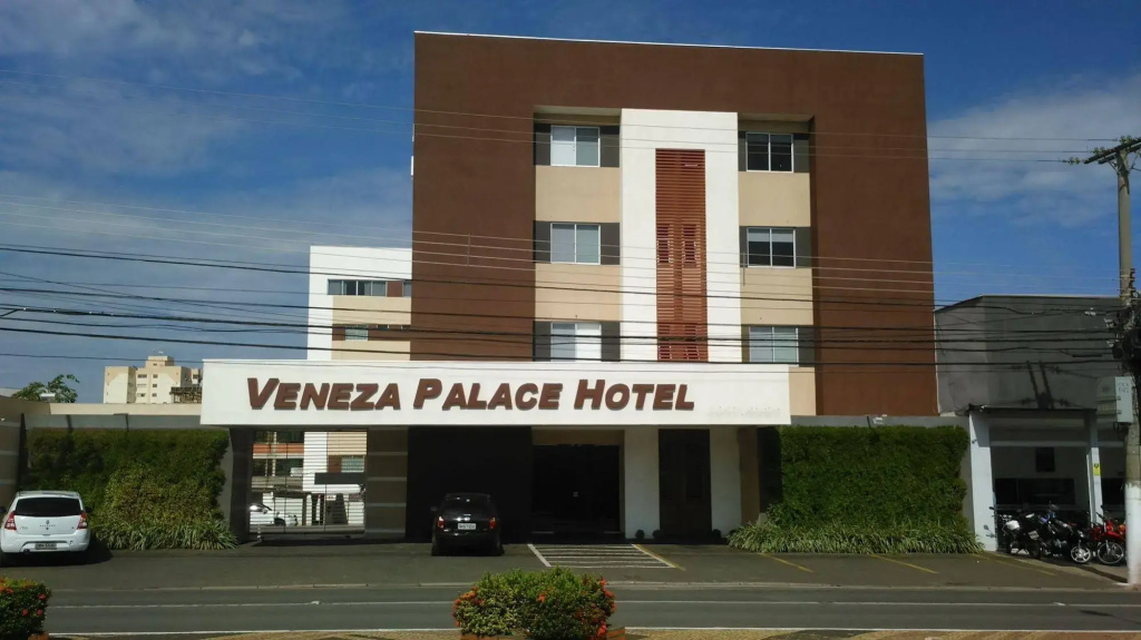Veneza Palace Hotel — фото