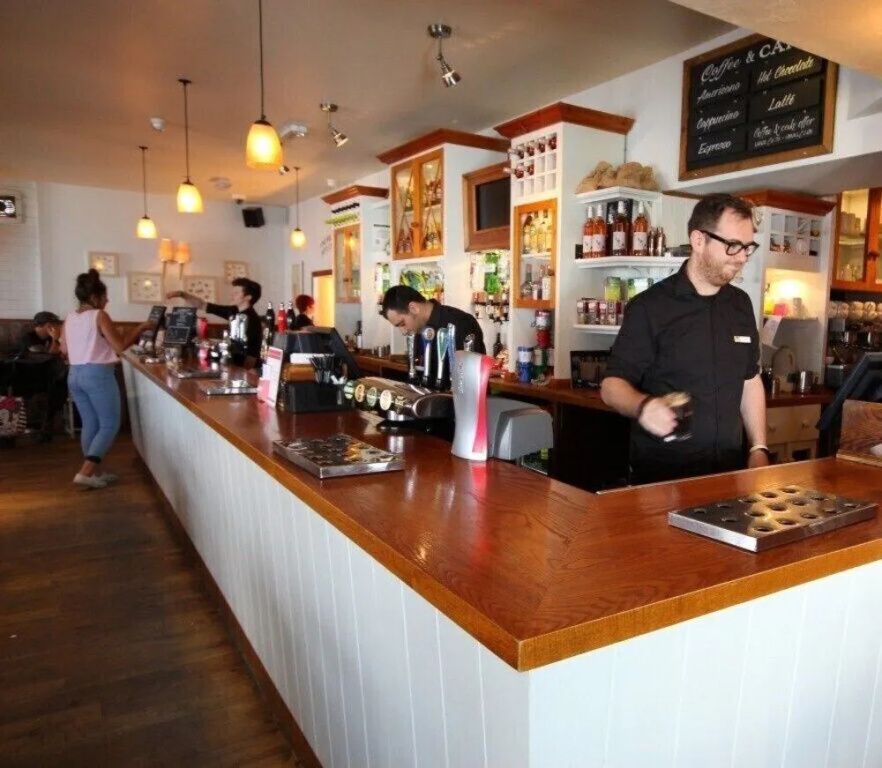 Lobby & Reception