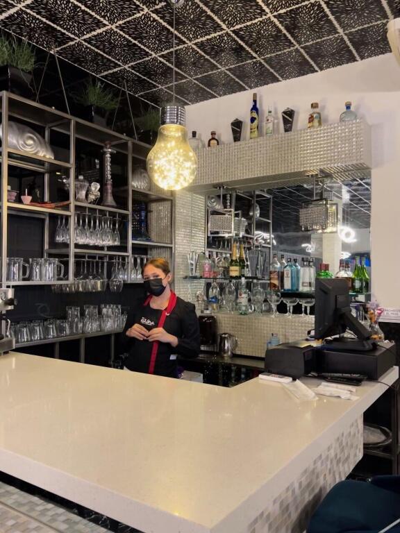 Basha Hotel & Restaurant