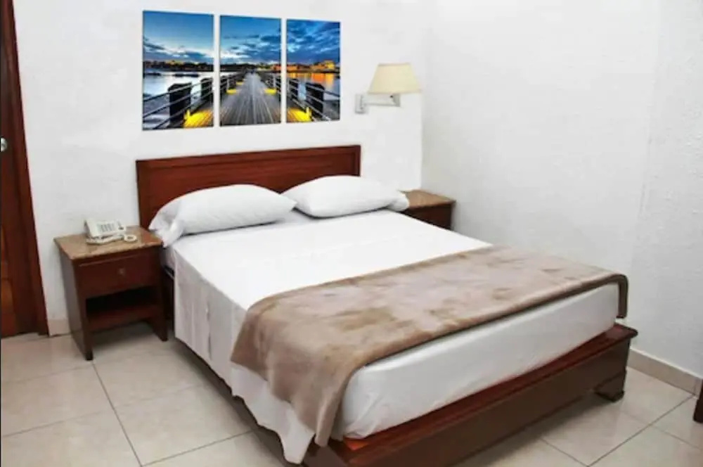 Hotel California Panama - Chambres