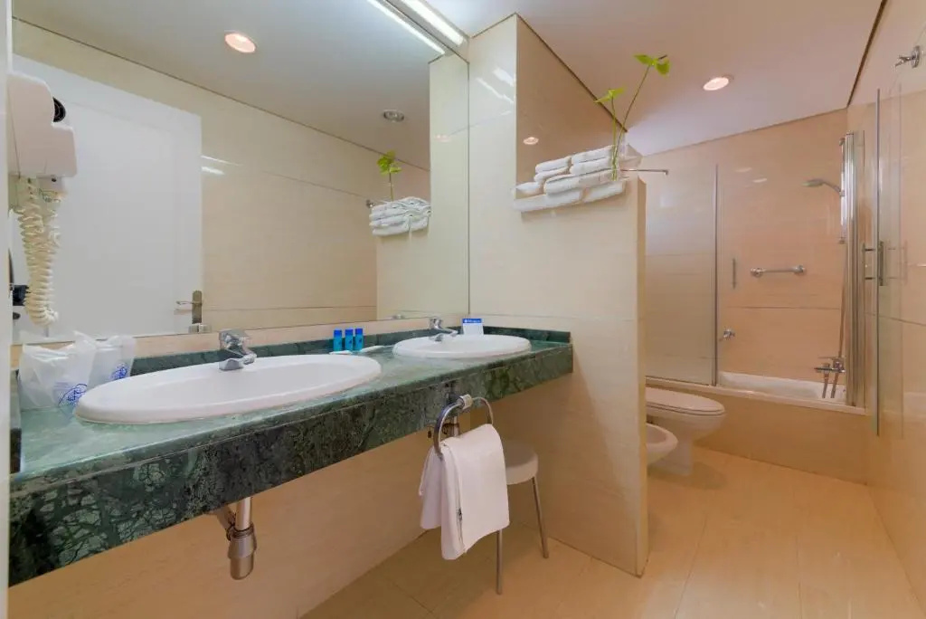 Puertobahia & SPA - Chambres