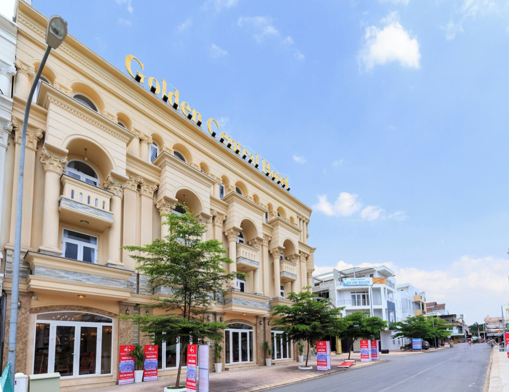 Golden Central Hotel Trang Bang