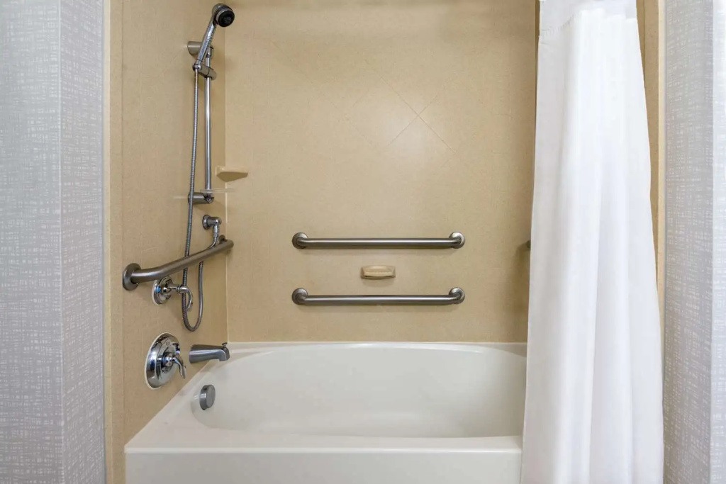 Hampton Inn & Suites Winston-Salem/University Area, NC - Chambres