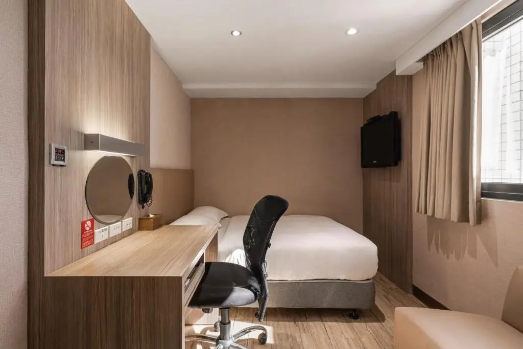 The Riverside Hotel International - Chambres