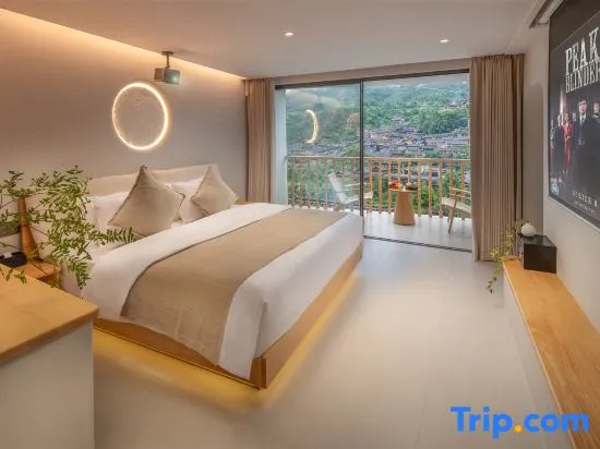 Deluxe Double room with balcony and with view (full double bed)