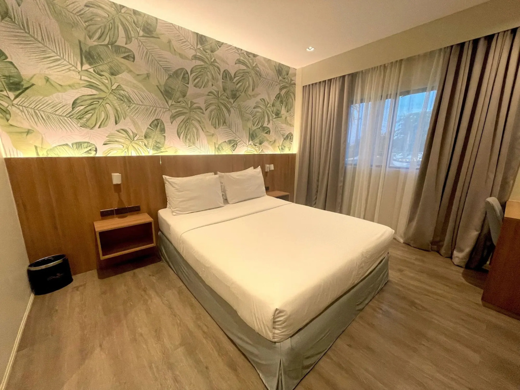 Luisita Central Park Hotel