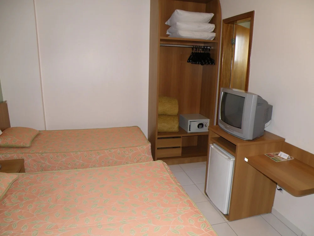 Golden Dolphin Grand - Achei Férias - Chambres
